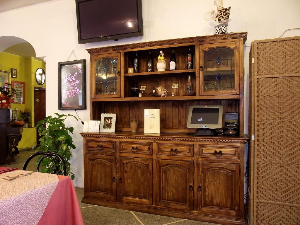 Hotel Ausonia Monte Porzio Экстерьер фото