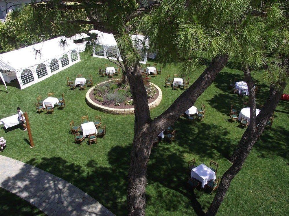 Hotel Ausonia Monte Porzio Экстерьер фото